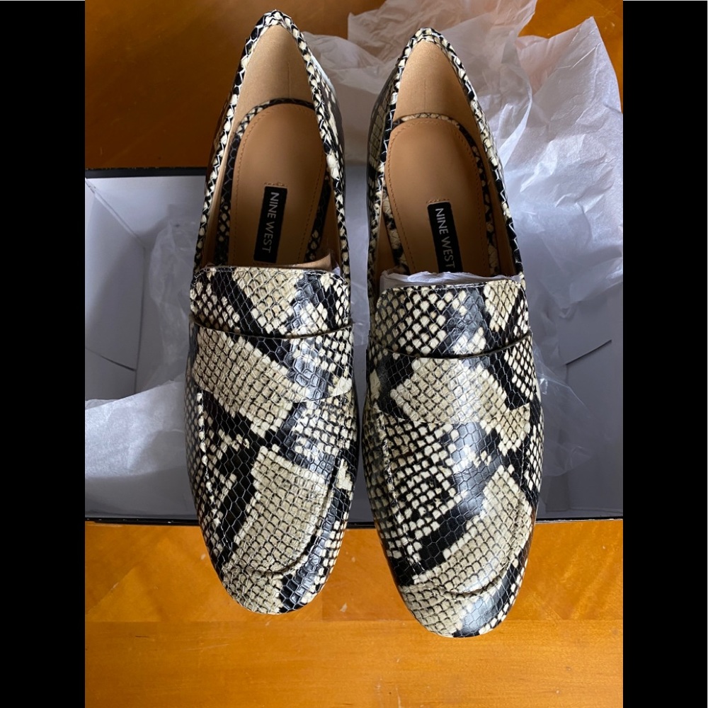 Nine West Admire Snakeskin Loafers NIB Sz 8.5
